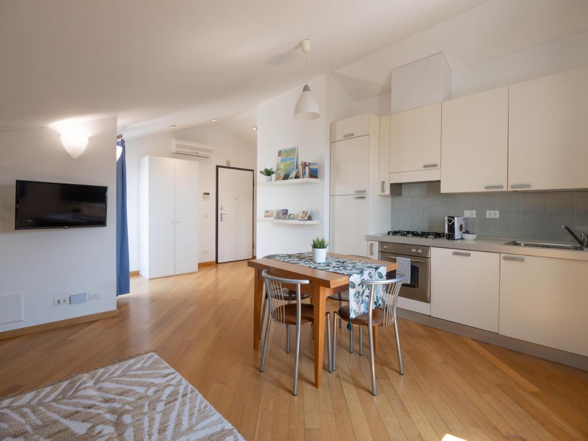 Appartamento Pesco "A Casa Felice" Pietra Ligure Exterior photo